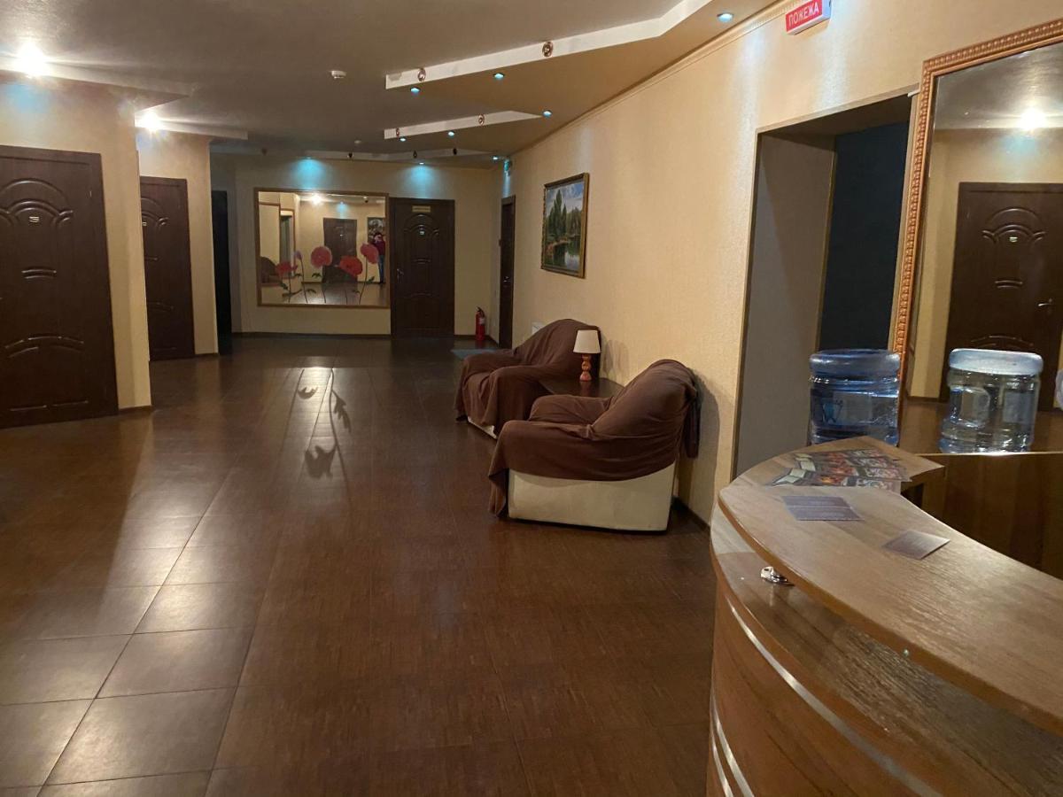 Гостинний Маєток Hotel Myla Exterior photo