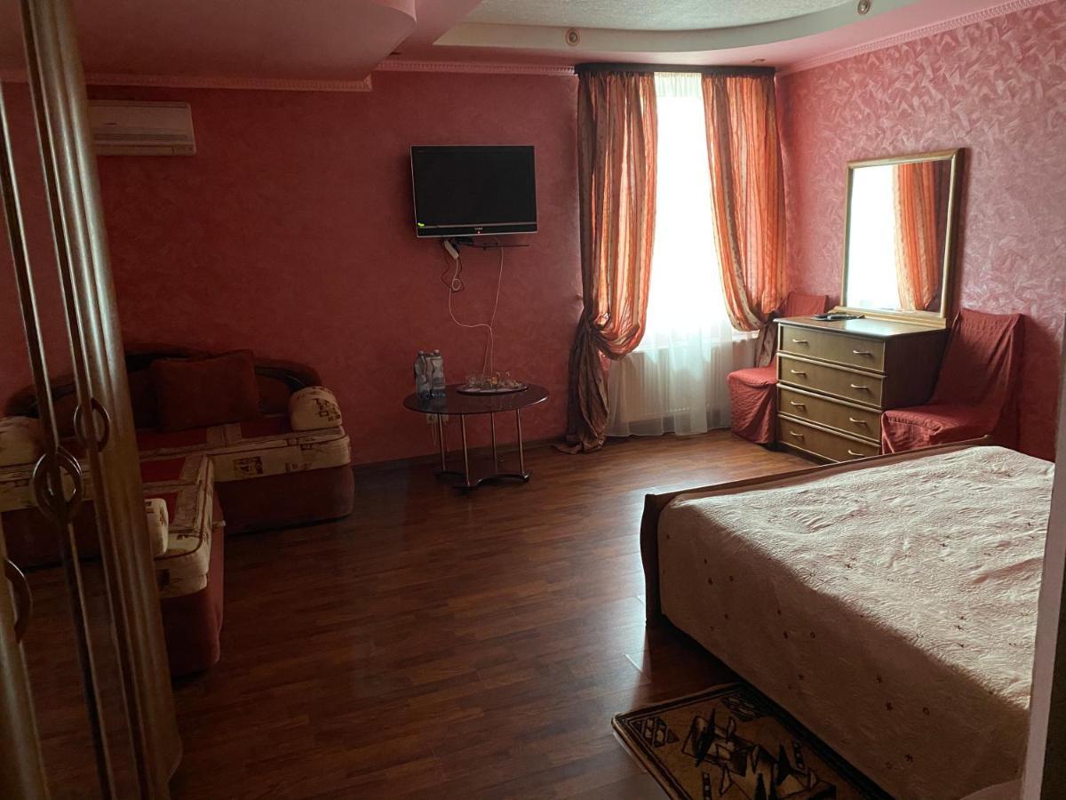 Гостинний Маєток Hotel Myla Exterior photo